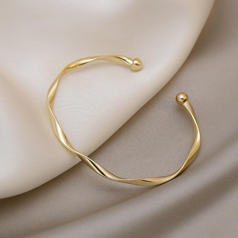 Regal Twist Bracelet - Shopylife