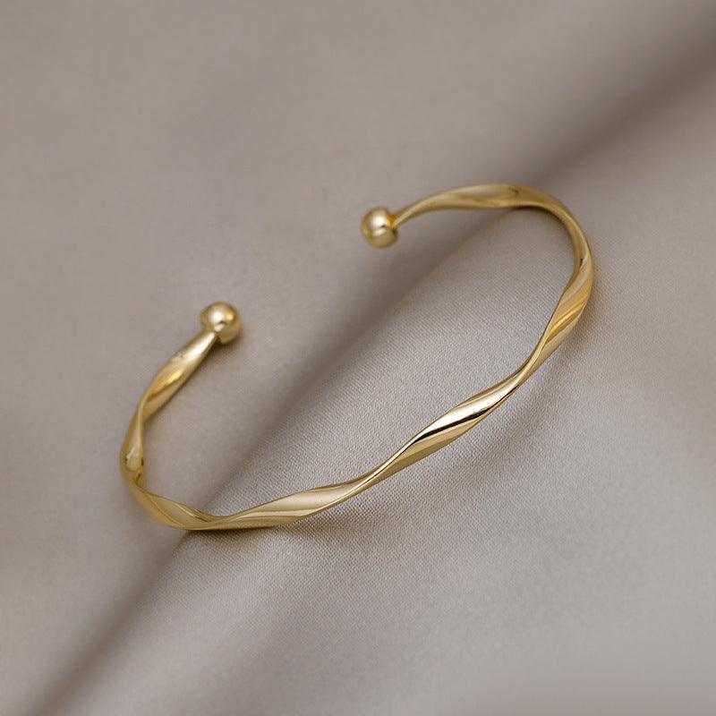 Regal Twist Bracelet - Shopylife