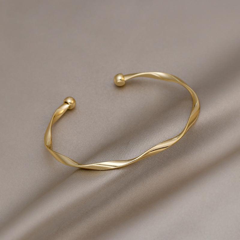 Regal Twist Bracelet - Shopylife