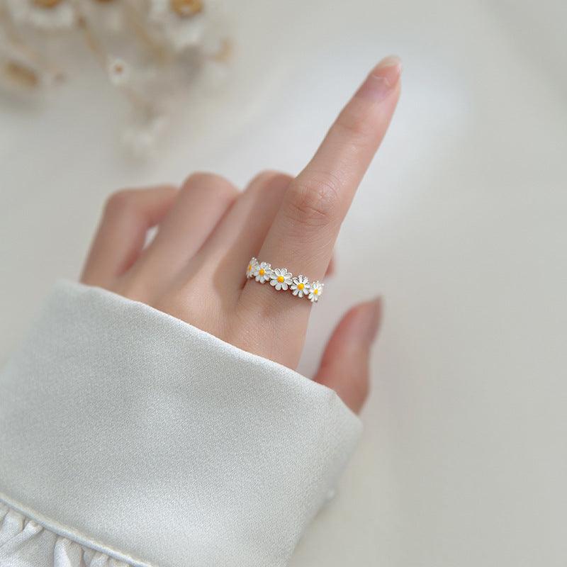 White Blossom Ring - Shopylife
