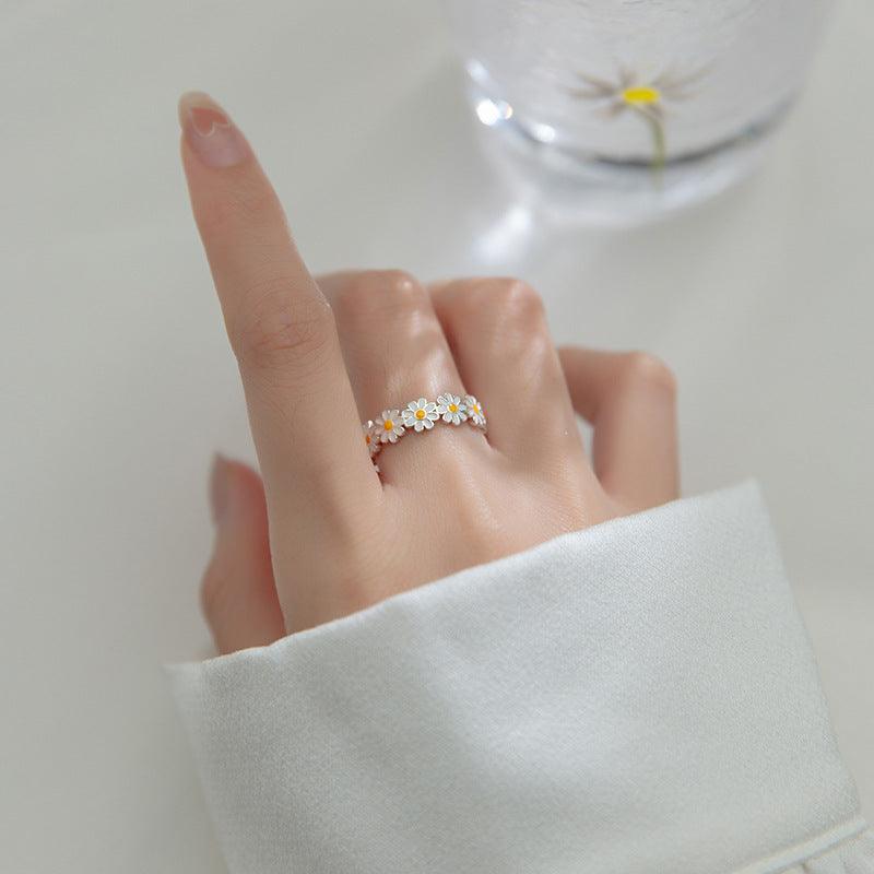 White Blossom Ring - Shopylife
