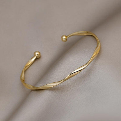 Regal Twist Bracelet - Shopylife