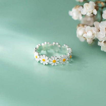 White Blossom Ring - Shopylife